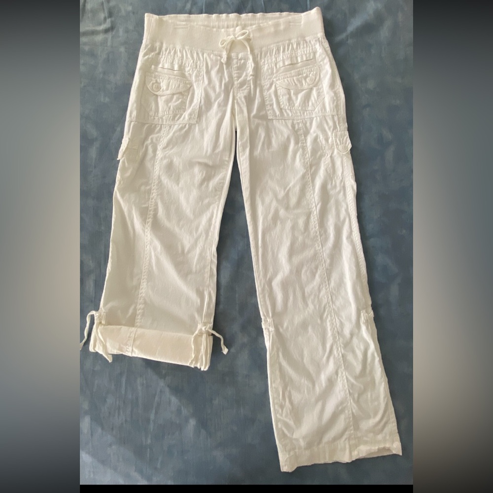 YNQ CAPRIS /PANTS
